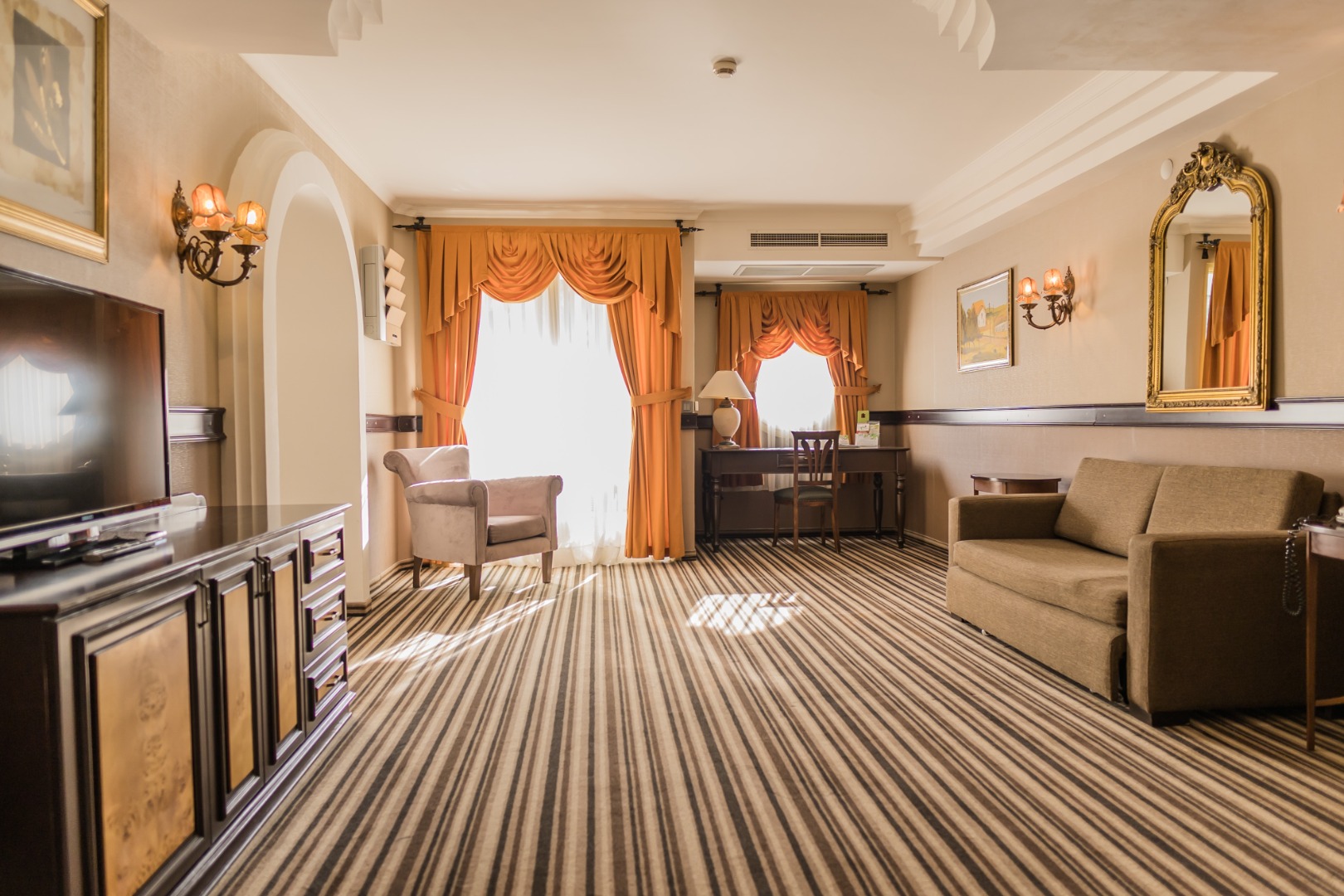 Suite Room